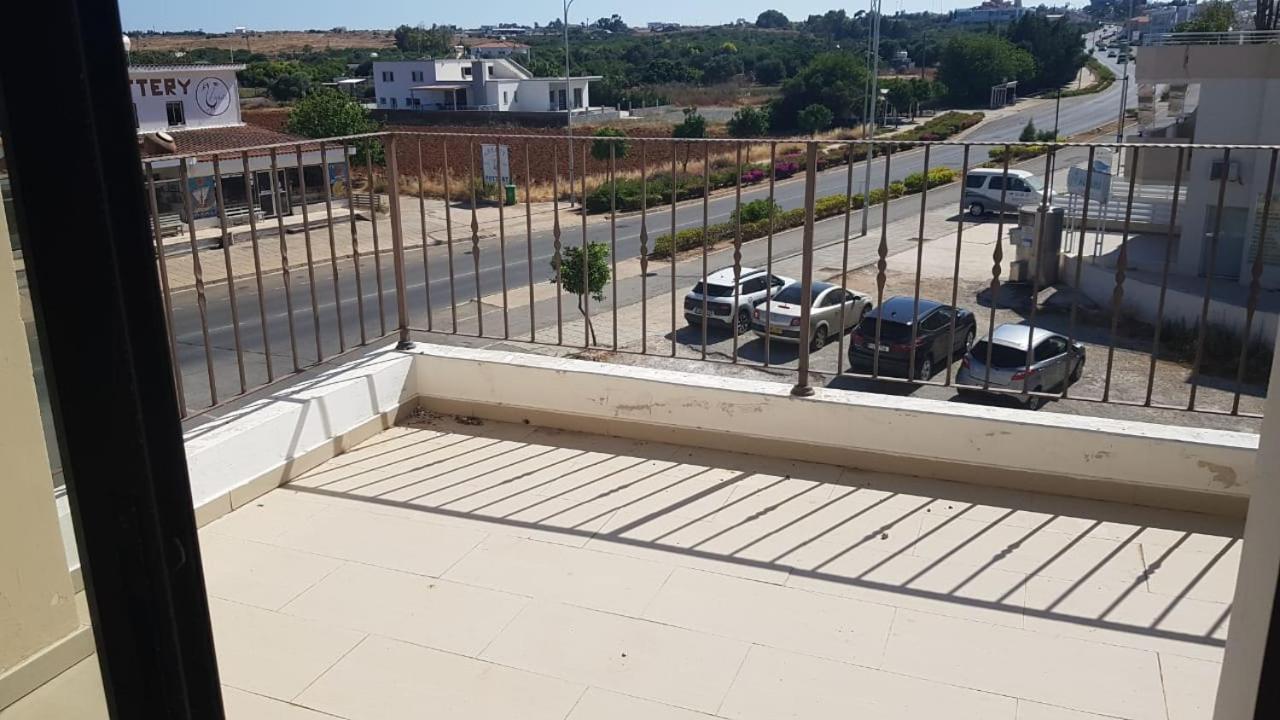 Barlee'S Apartment Paralimni Exteriér fotografie